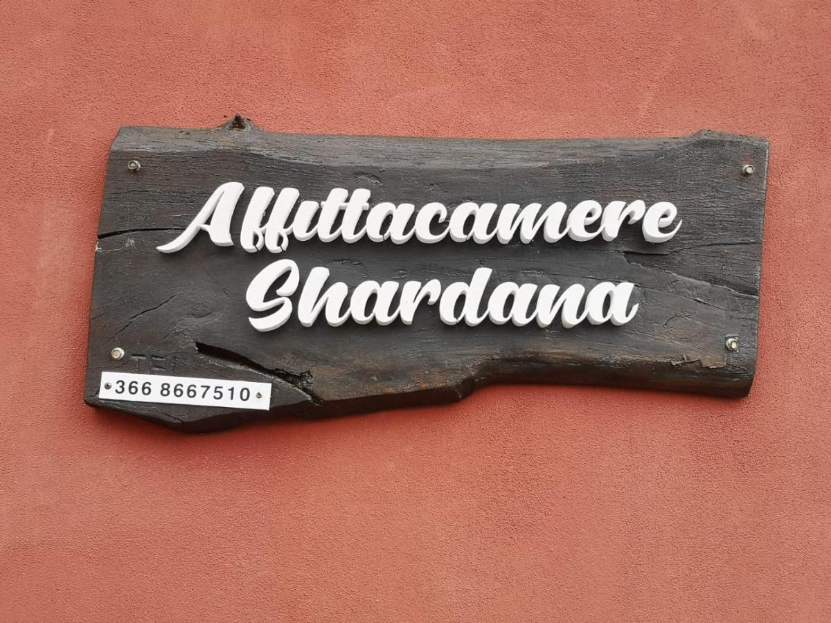 Affittacamere Shardana Cabras Bagian luar foto